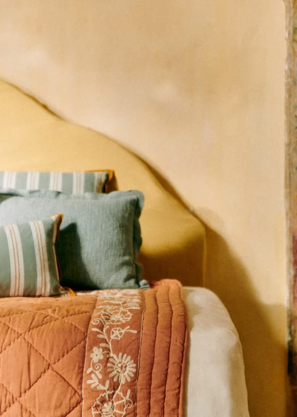 Sezane Bestickte Steppdecke< Textilien