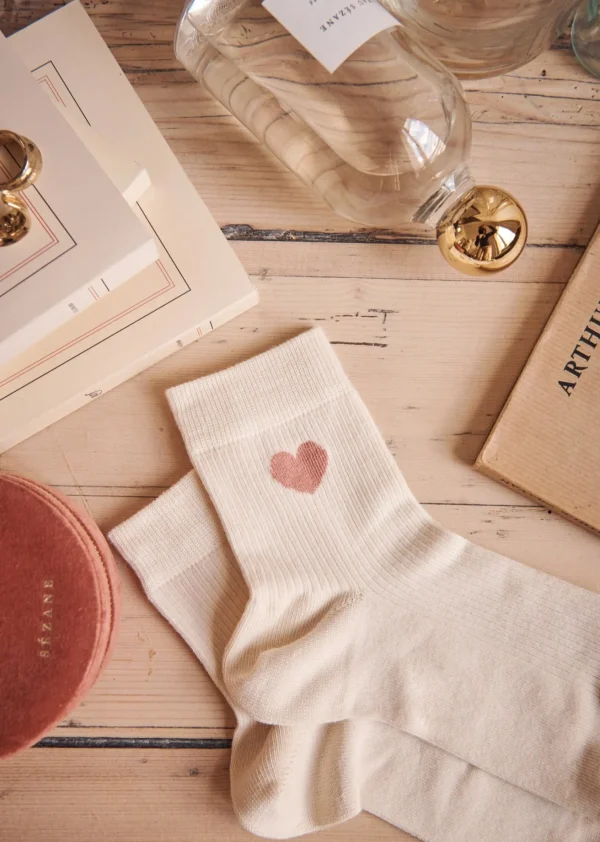 Sezane Herz Socken< Strümpfe