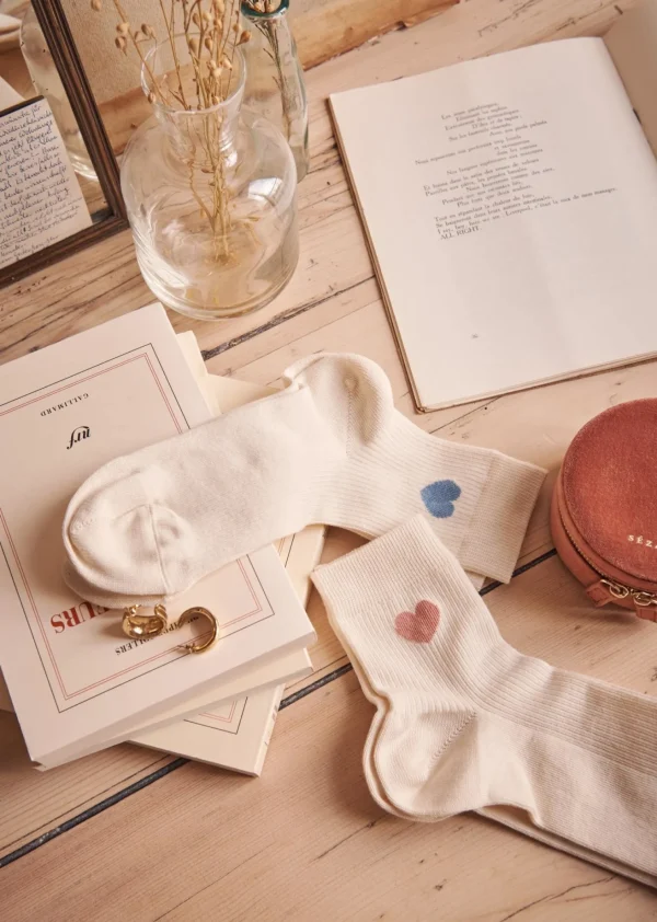 Sezane Herz Socken< Strümpfe