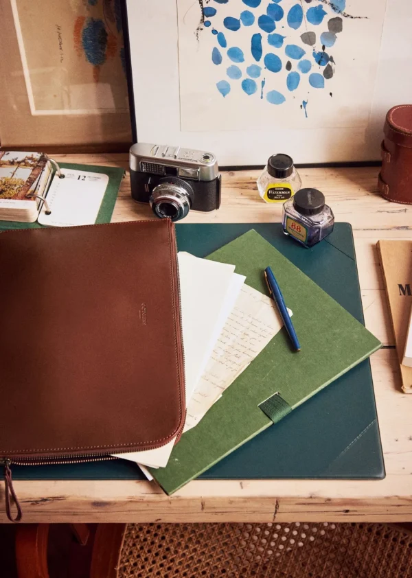 Sezane Notebooktasche James< Lederwaren