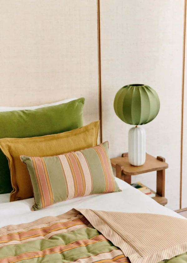 Sezane Steppdecke< Textilien