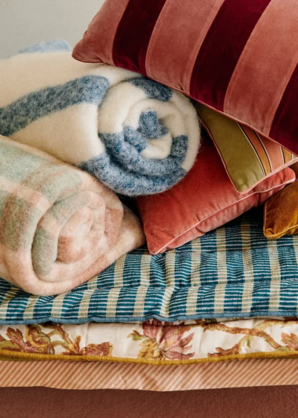 Sezane Steppdecke< Textilien