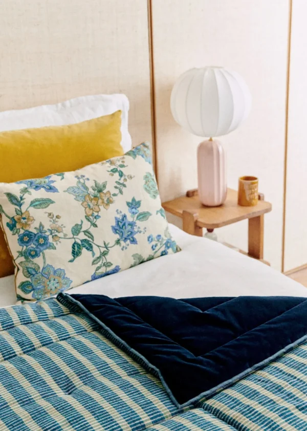Sezane Steppdecke< Textilien