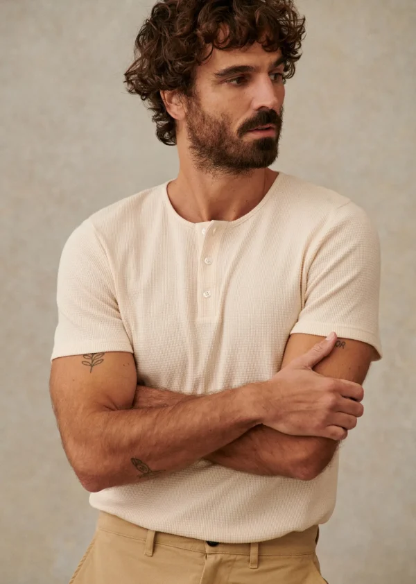 Sezane T-Shirt Toney< Tunesienkragen | Kurzärmelige T-shirts