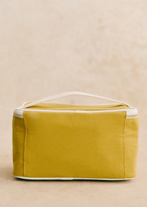 Sezane Vanity< Lifestyle